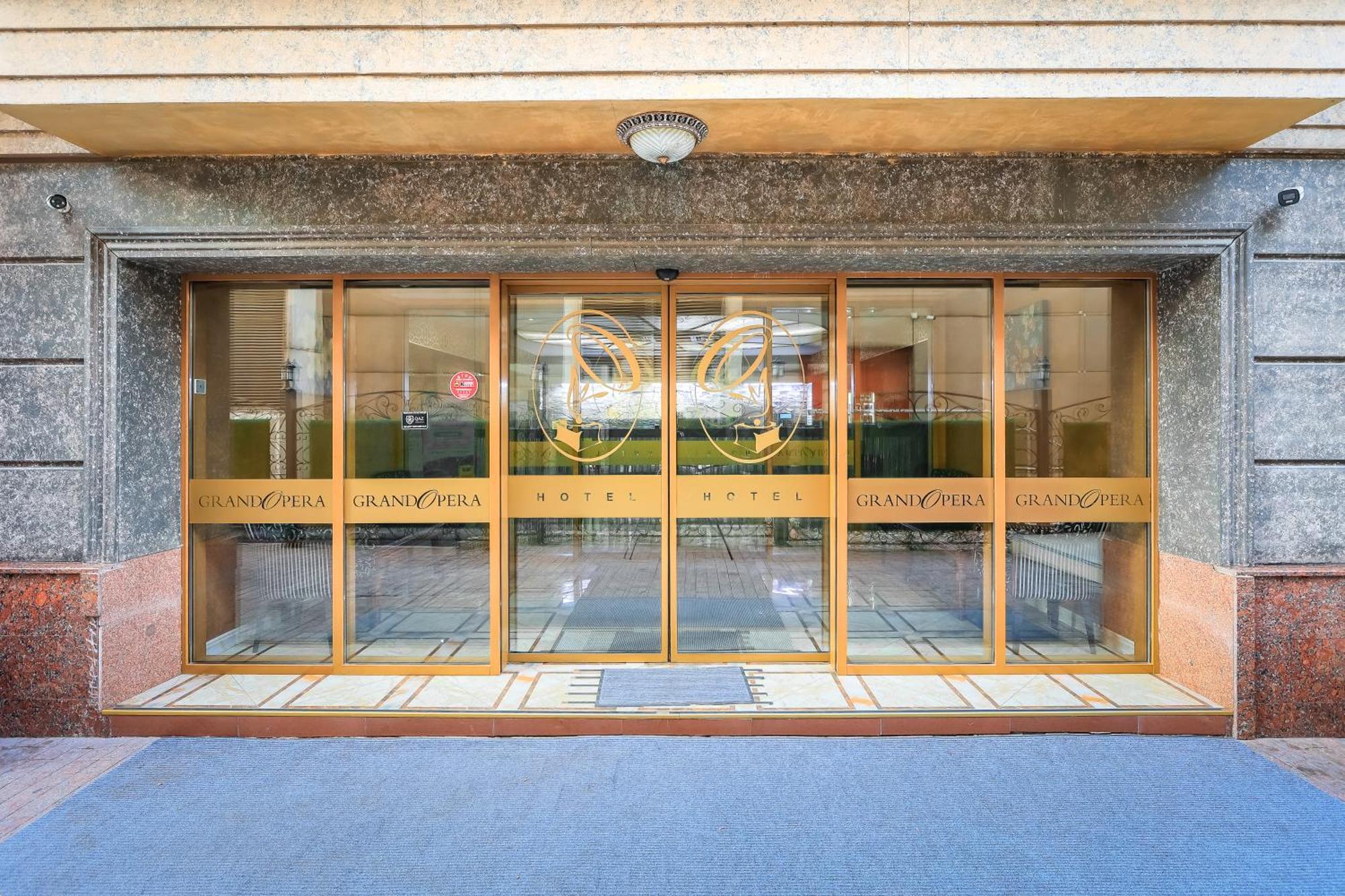 Grand Opera Hotel Almaty Extérieur photo