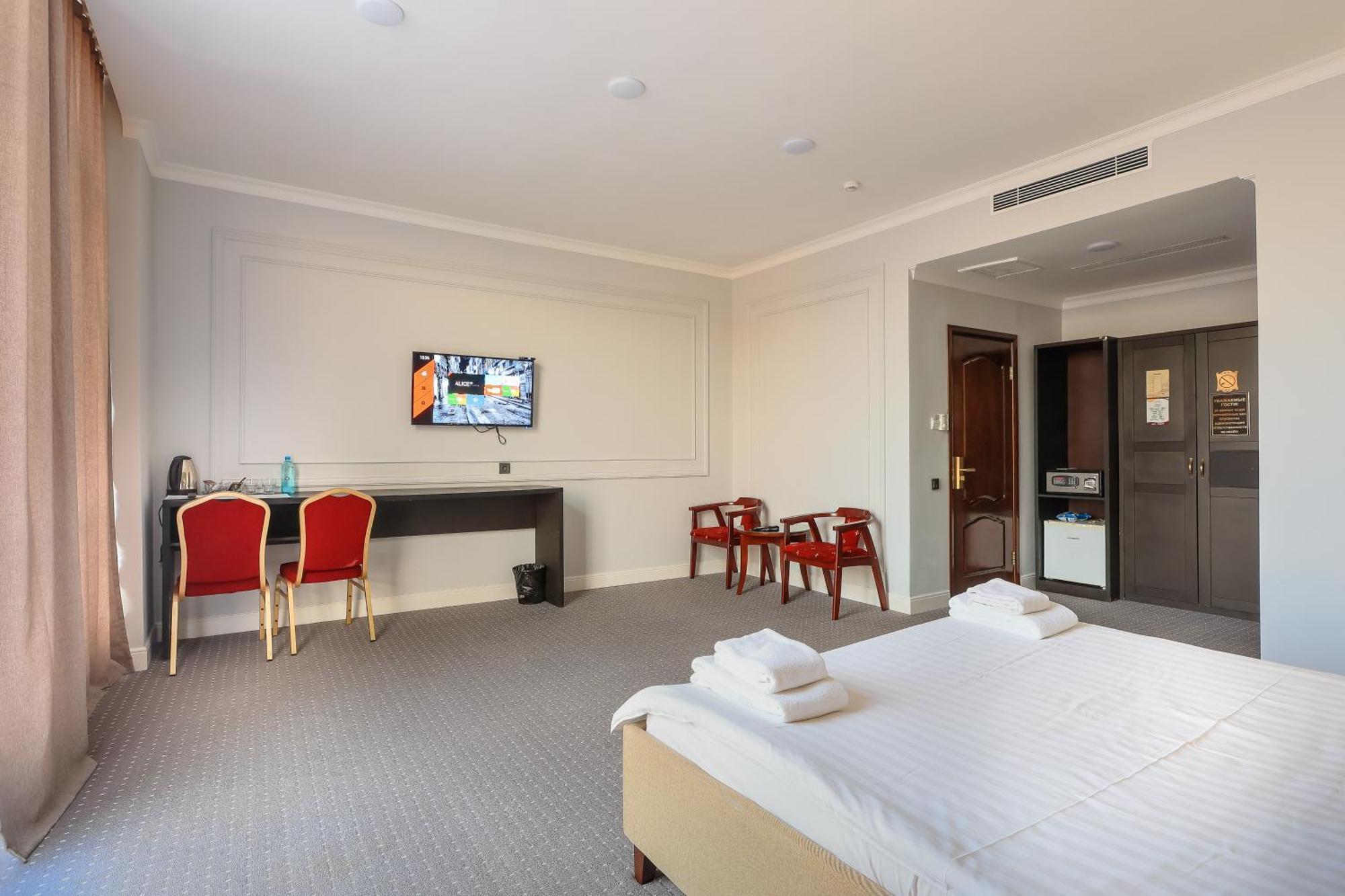 Grand Opera Hotel Almaty Extérieur photo