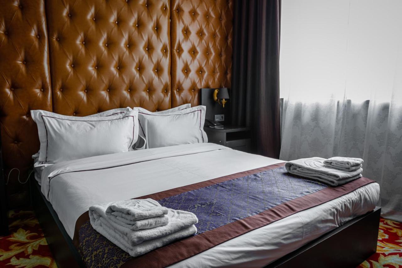Grand Opera Hotel Almaty Extérieur photo